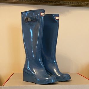 Original Mid Wedge Tall Gloss